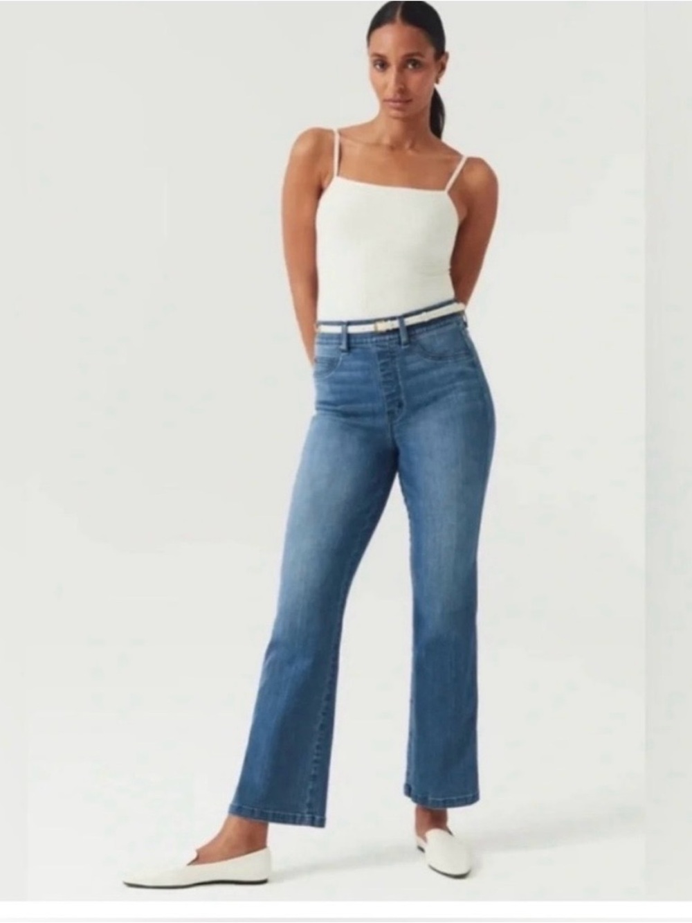 Spanx Classic High-Rise Crop Kick-Flare Jeans - Medium